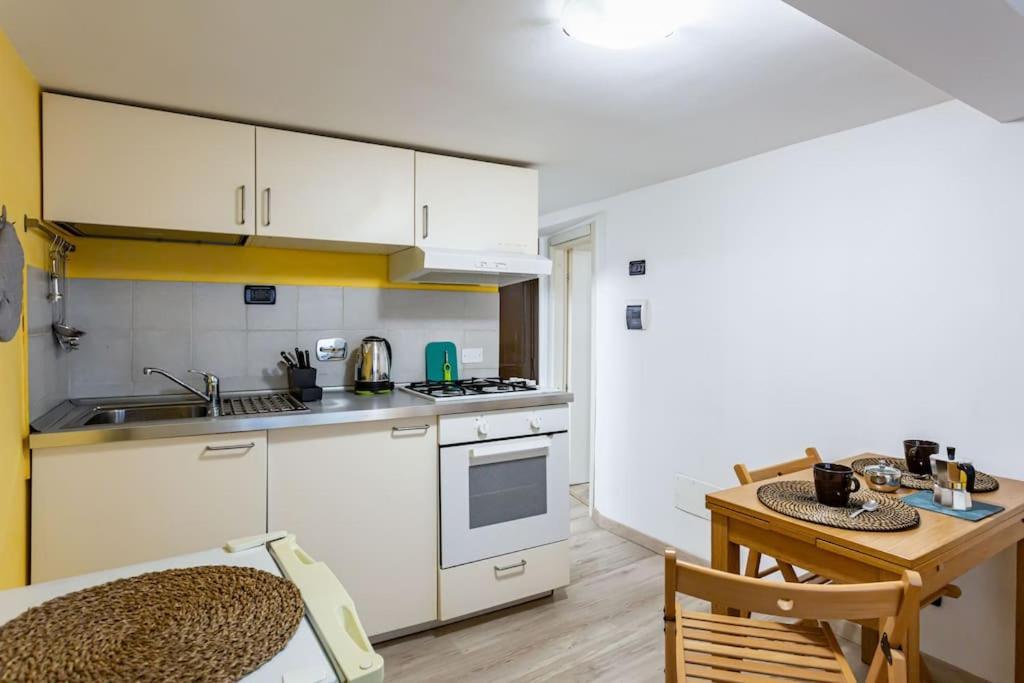 Apartment Adorno 2 - Affitti Brevi Italia Генуа Екстериор снимка