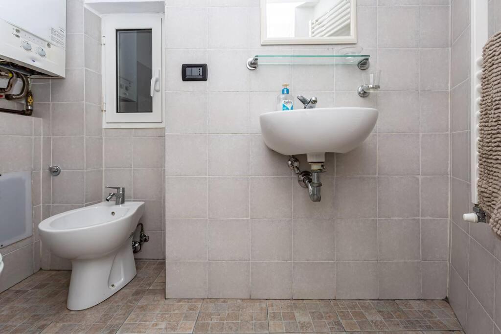 Apartment Adorno 2 - Affitti Brevi Italia Генуа Екстериор снимка