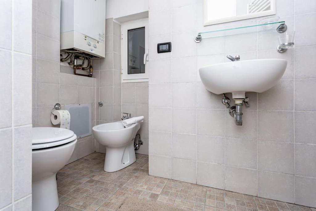 Apartment Adorno 2 - Affitti Brevi Italia Генуа Екстериор снимка